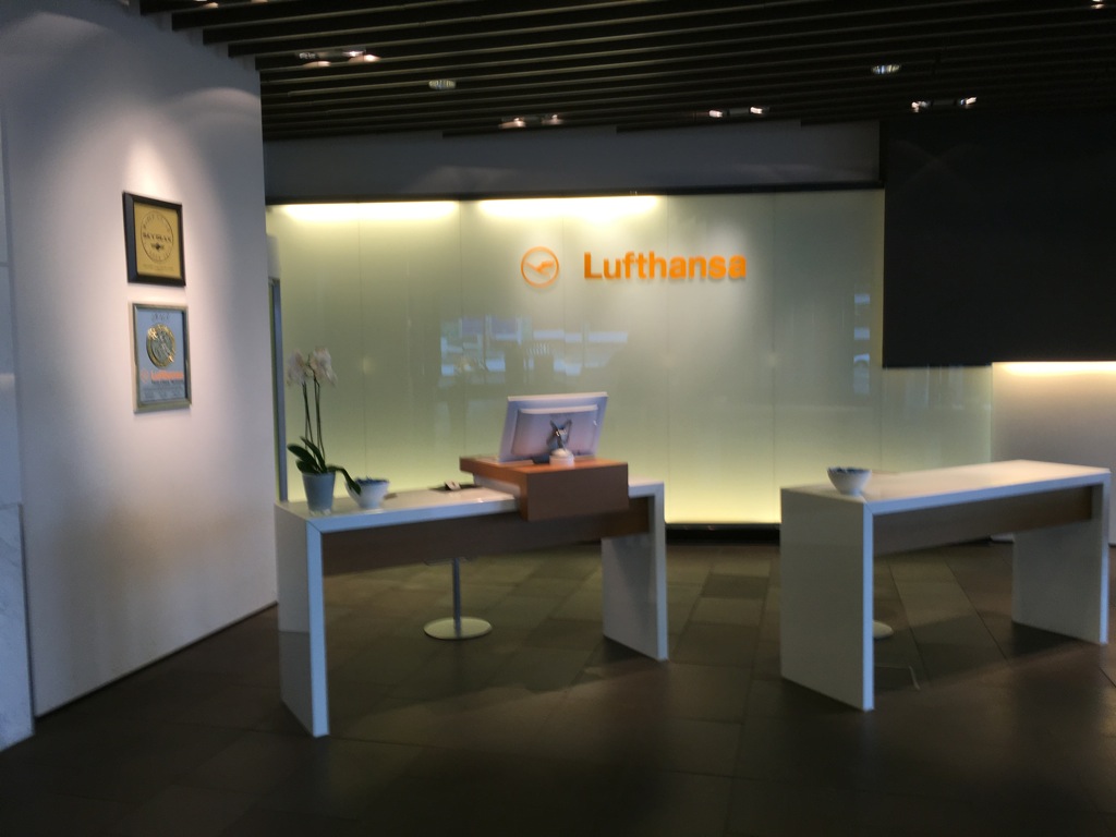 lufthansa_first_class_terminal_frankfurt-3