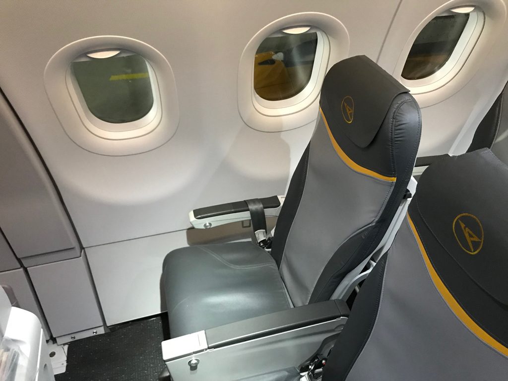 Review Condor Economy Class im Airbus A321 von Hannover nach Korfu