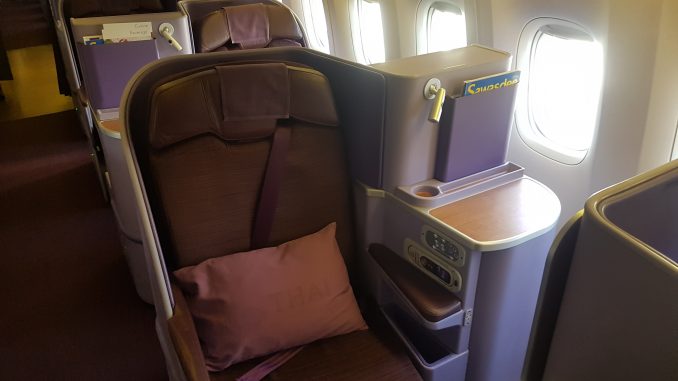 Thai Airways Business Class in der Boeing 777 1