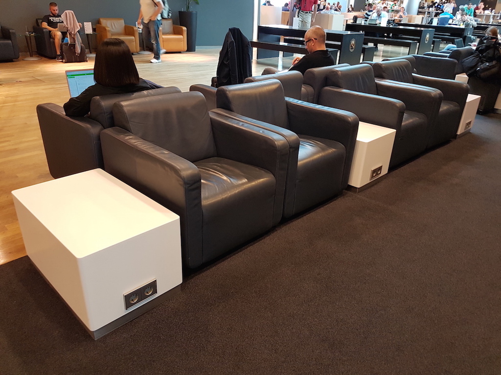 Lufthansa-Business-Class-Lounge-M%C3%BCn