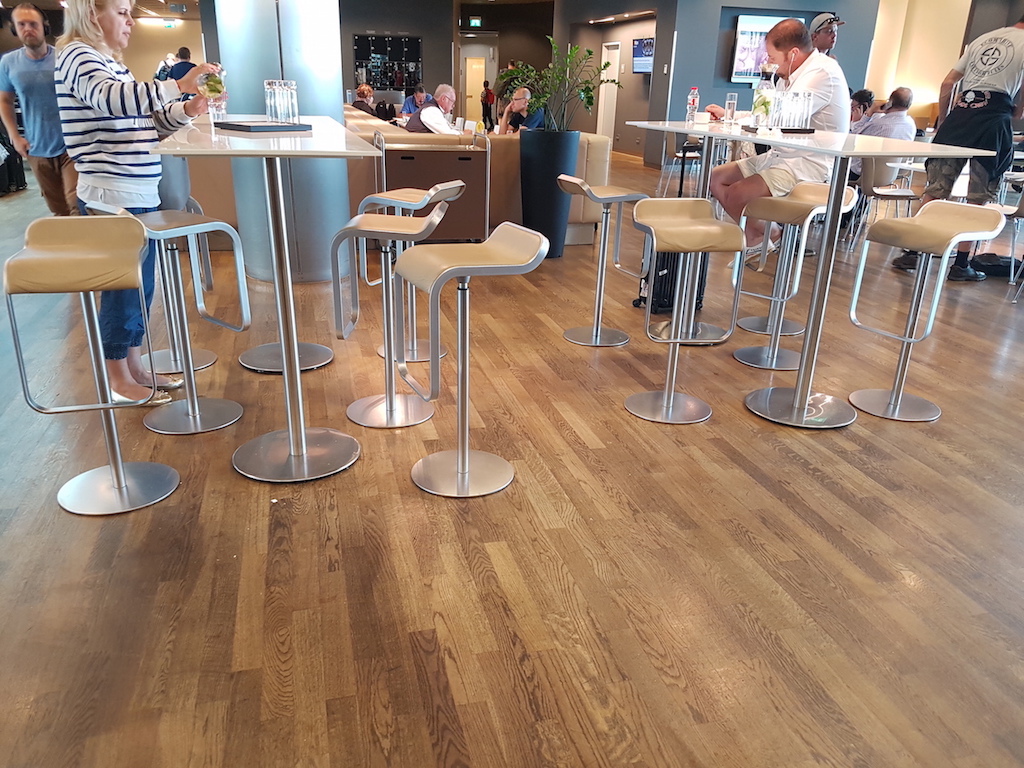 Lufthansa-Business-Class-Lounge-M%C3%BCnchen-Gate-G28-49.jpg