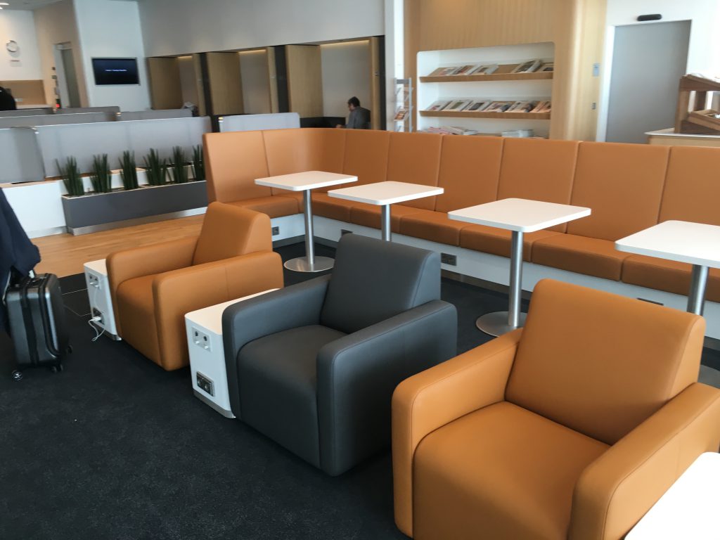 lufthansa business lounge frankfurt frequent traveller