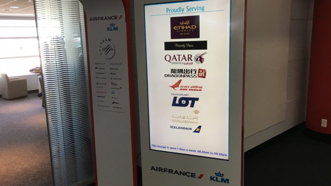 Air_France_Lounge_ORD-1