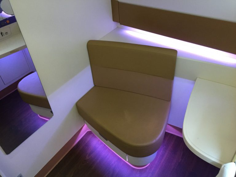 Review: Thai Airways First Class im Airbus A380 Paris nach Bangkok