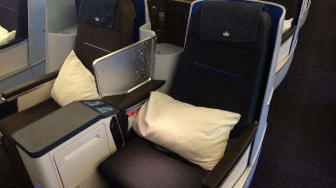 KLM Business Class Boeing 777-300er-8 KLM Business Class Boeing 777-300ER