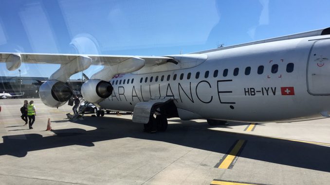 Swiss Business Class Avro-1 (17)