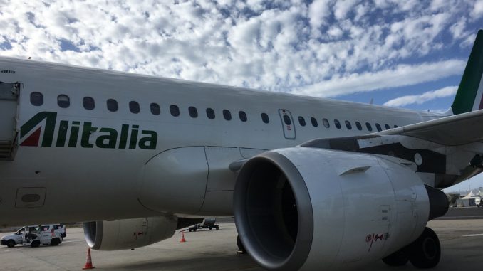 Alitalia Business Class Airbus A320-2
