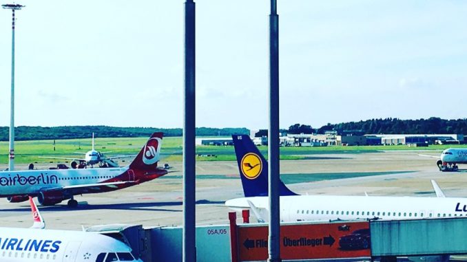 Lufthansa Senator Lounge Hamburg -24