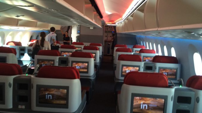 LATAM Business Class Boeing 787-9-4