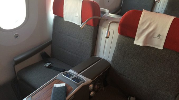 LATAM Business Class Boeing 787-9-5