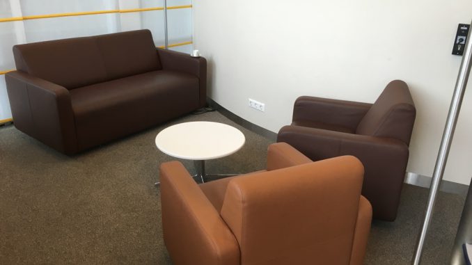 Lufthansa Senator Lounge Dresden-2