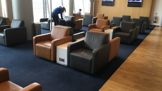 Lufthansa Business Lounge London Heathrow-10
