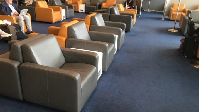 Lufthansa Business Lounge London Heathrow-8