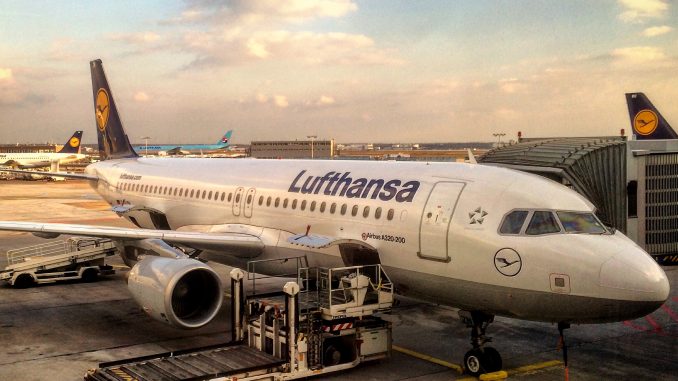 Lufthansa Business Class Lounge Frankfurt A26 (1)