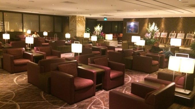 Singapore Airlines Silver Kris First Class Lounge Singapur Terminal 2-20