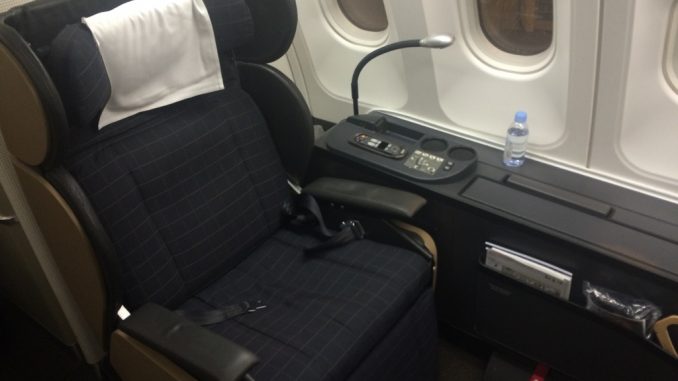 Swiss First Class Airbus A340-300 Singapur nach Zuerich-56
