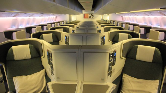 Cathay Pacific Business Class in der Boeing 777 23