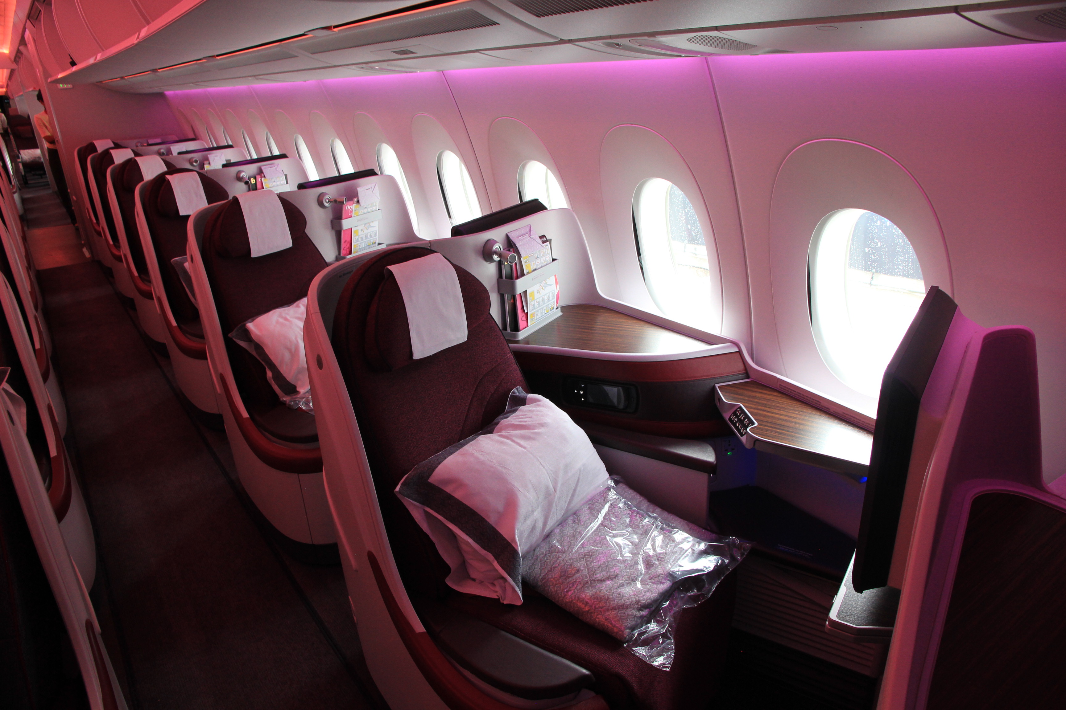 Qatar-Airways-business-Class-Airbus-A-350-7.jpg