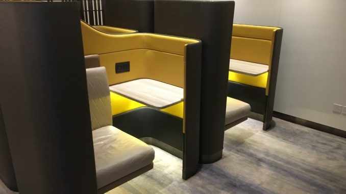 Singapore Airlines First Class Lounge Hongkong-3
