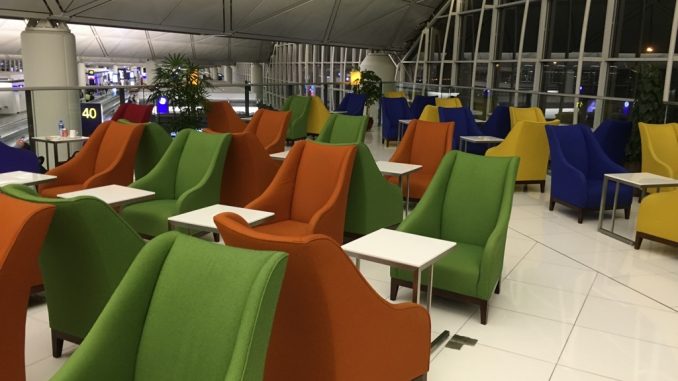 Thai Airways Business Class Lounge Hongkong-2