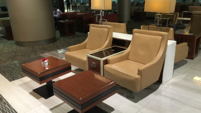 Emirates Business Class Lounge Dubai Termianl 3 A-5