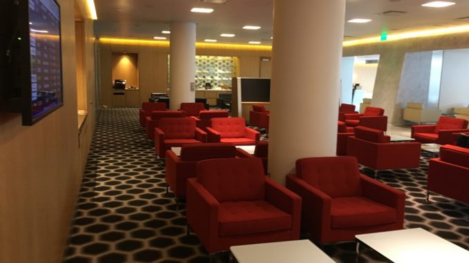 Qantas First Class Lounge Los Angeles-9