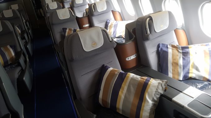 Lufthansa Business Class im Airbus A340-600 (4)