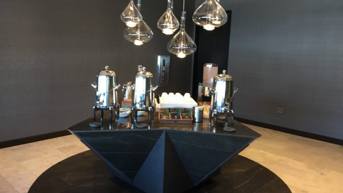 United Polaris Lounge San Francisco -26