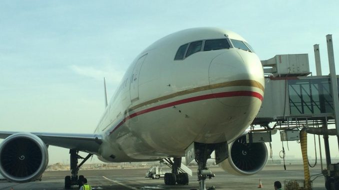 Etihad AIrways Boeing 777 Economy Class (1)