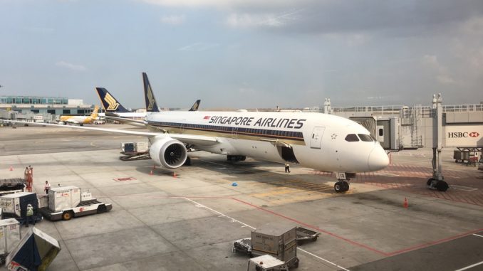 Singapore Airlines Business Class Boeing 787-10 Singapore nach Bangkok-1