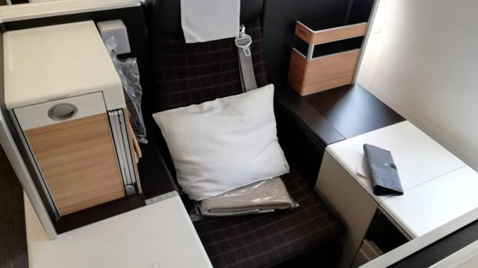 Swiss Business Class in der Boeing 777 (12)