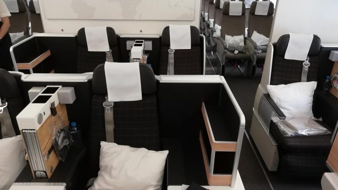 Swiss Business Class in der Boeing 777 (13)