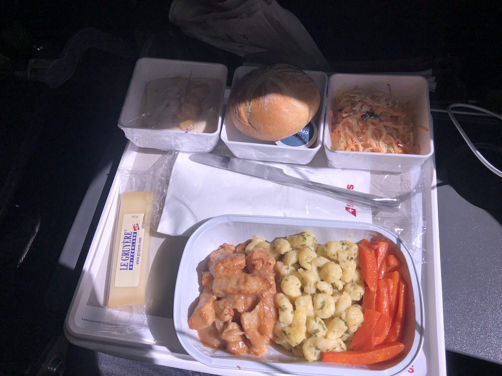 Review: SWISS Economy Class im Airbus A330 - Frankfurtflyer.de