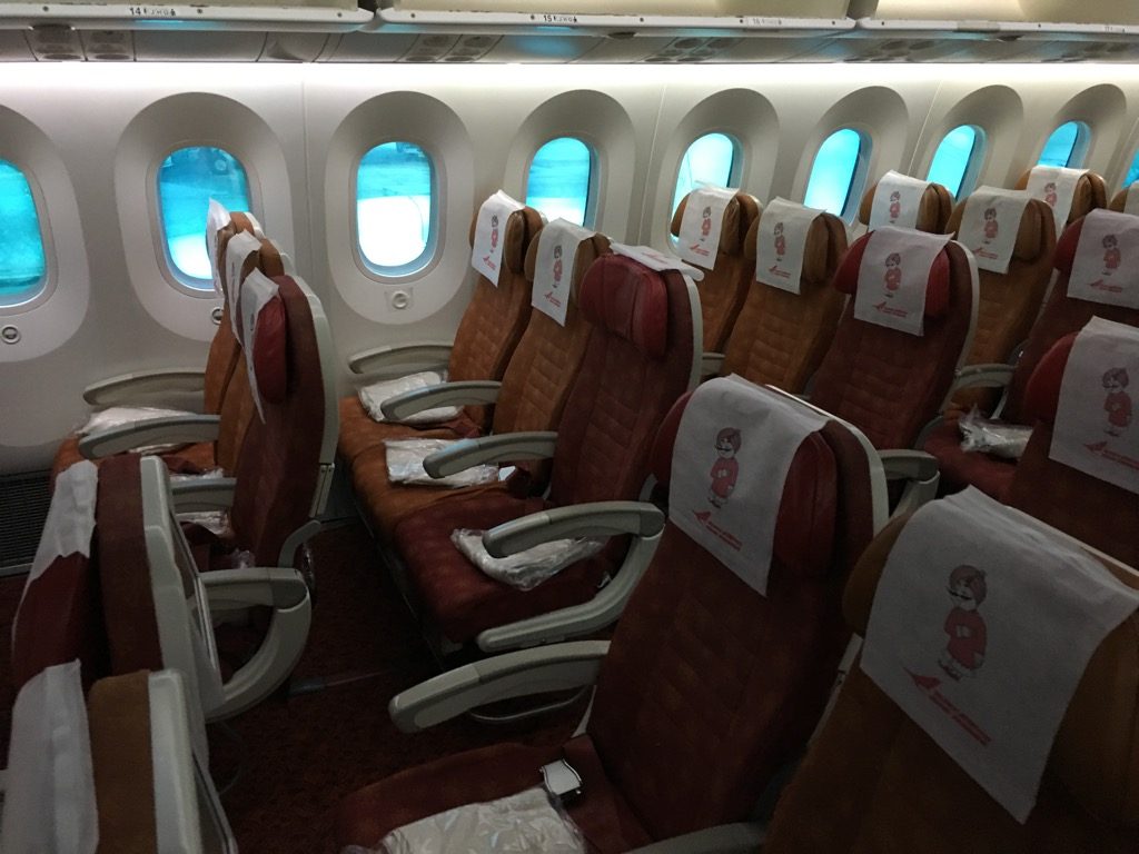 Review Air India Economy Class Boeing 787 Delhi Nach