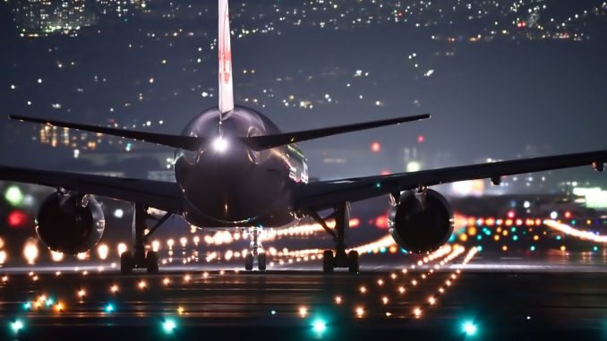 night-flight-2307018_960_720