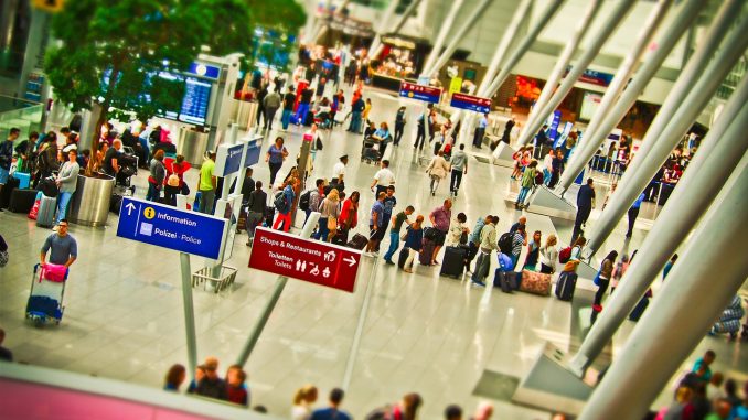 airport-1515434_1280