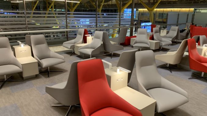 Iberia Lounge Madrid Schengen Dali-1