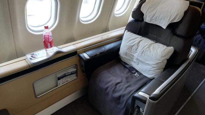 Lufthansa First Class im Airbus A340 (127)