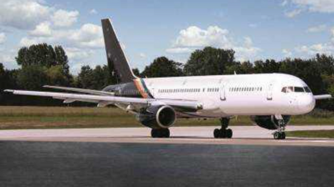 Titan Airways 752