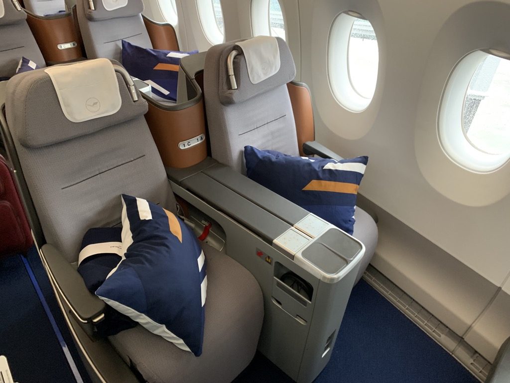 Lufthansa A350 900 Business Class