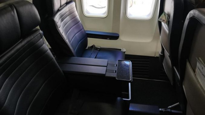 United First Class in der Boeing 757 (3)