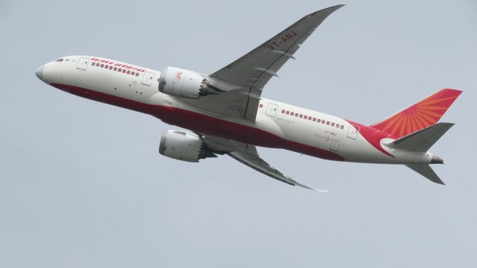 plane-spotting-2311053_1280