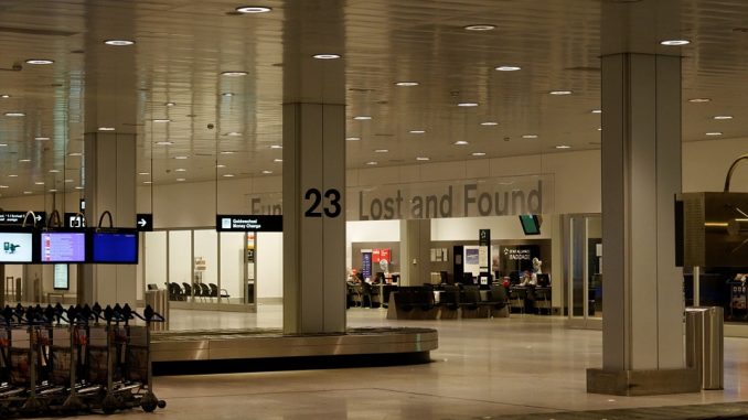 airport-335556_960_720