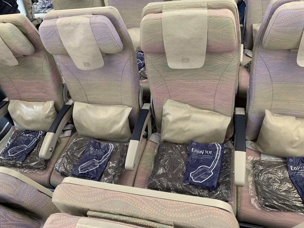 Review Emirates Economy Class Im Airbus A380 Von Dubai Nach Frankfurt Frankfurtflyer De