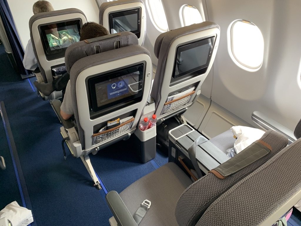 Review Lufthansa Premium Economy Class Airbus A330 300 Frankfurt Nach Ryad Frankfurtflyer De
