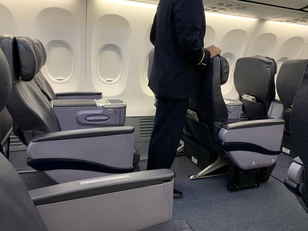 Review Copa Airlines Business Class Boeing 737 800 Panama