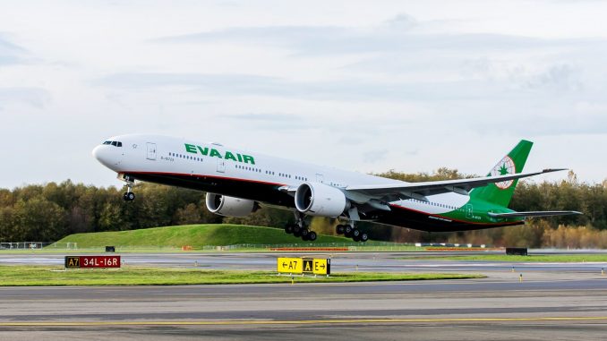 EVA Boeing 777 Take off
