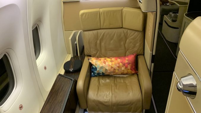 Etihad Airways First Class Boeing 777-300er Singapore nach Abu Dhabi-6