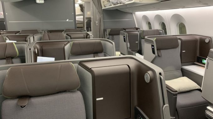 eva-air_taipeh_hongkong_business_class_787-900_dreamliner (25)