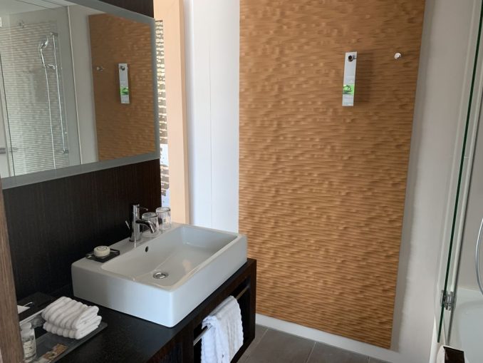 Review: Renaissance Zürich Tower Hotel - Frankfurtflyer.de